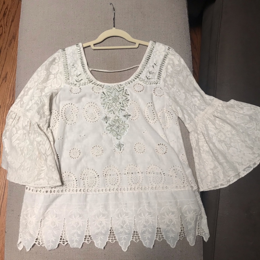 🕊FP Embroidered Top🌬